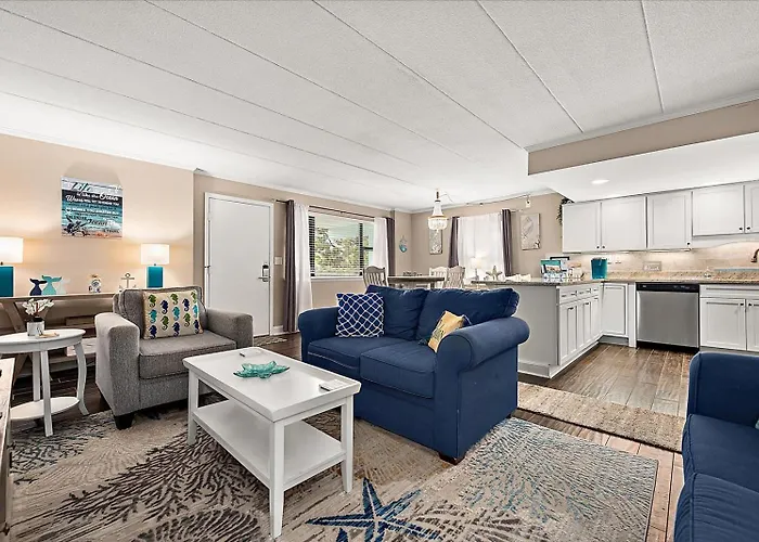 Holiday home Gorgeous, Newly Renovated 2-bedroom At Sea Lodge! *