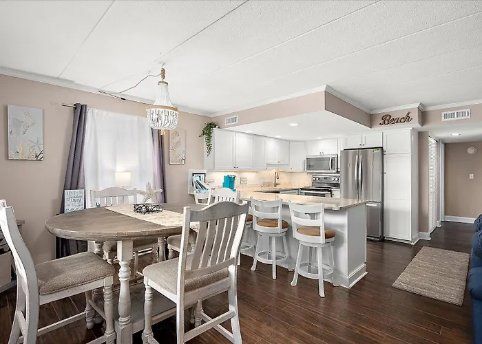 Gorgeous, Newly Renovated 2-bedroom At Sea Lodge! *