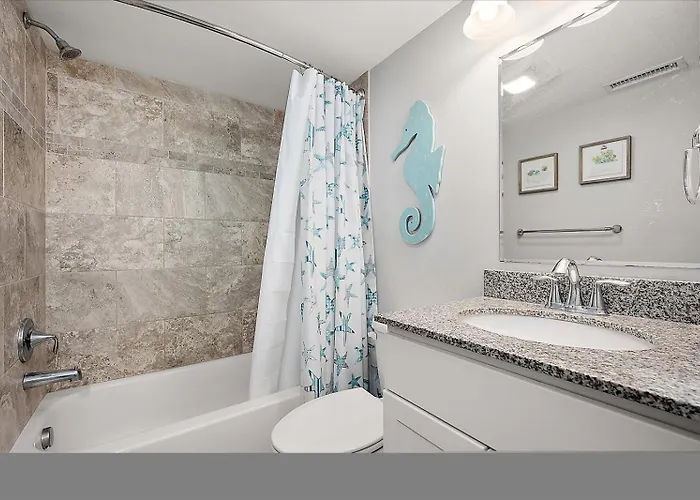 Gorgeous, Newly Renovated 2-bedroom At Sea Lodge!