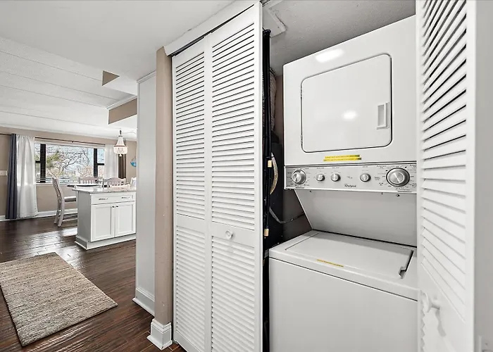 Gorgeous, Newly Renovated 2-bedroom At Sea Lodge! Holiday home Ocean City